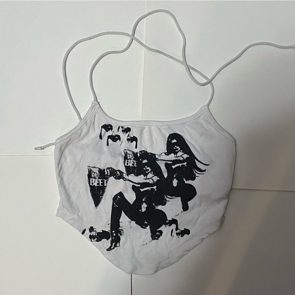White Graphic Halter Crop 🩵
